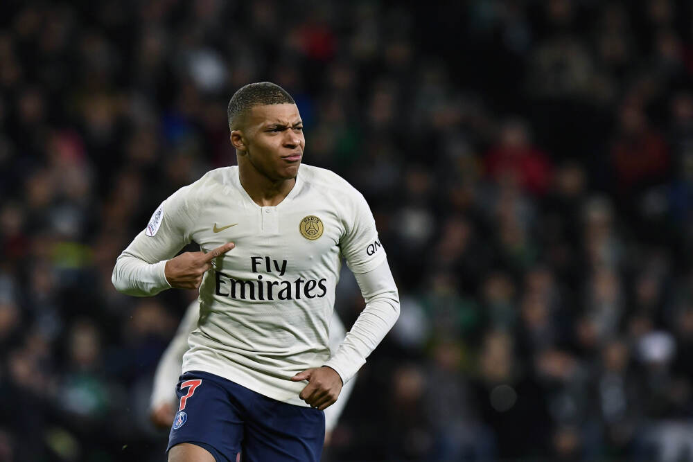 牢记嘱托 逐梦深蓝｜推动管理运营更上一层楼 日照港锚定智慧绿色转型